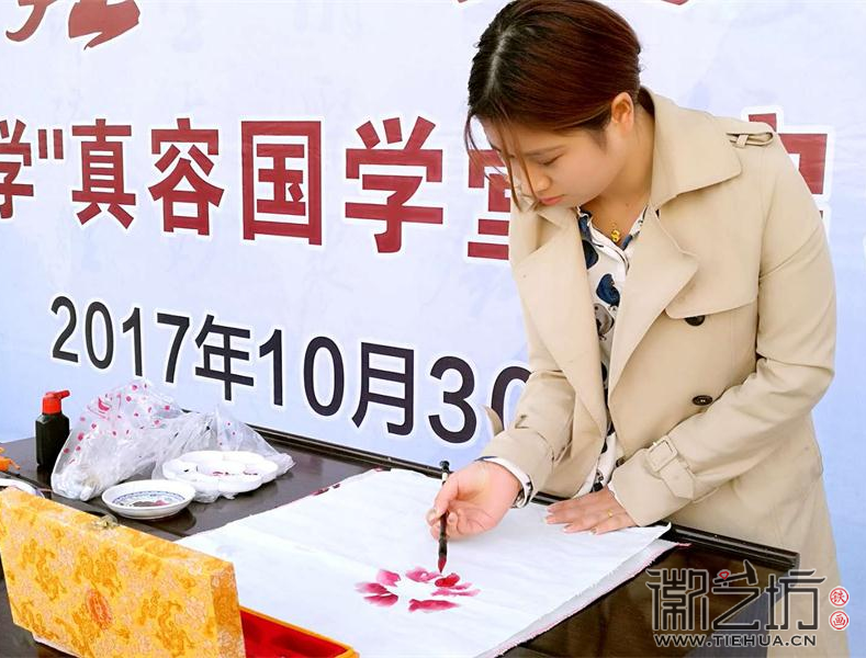 镜湖小学真容国学堂启动仪式 (13) 镜湖小学真容国学堂启动仪式 (13)